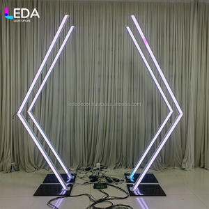 ซุ้มโค้งหกเหลี่ยม LED RGB แบบกำหนดเองสไตล์ใหม่ของ LEDA สำหรับตกแต่งงานอีเว้นท์ ฉากหลังงานแต่งงาน ซุ้มอุโมงค์เรืองแสง - Product Image 2