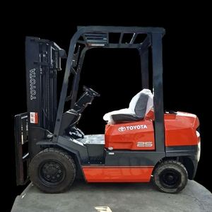 Montacargas Diésel Usado de 2 Toneladas con Certificación CE, 4WD, Contrapesado, Cumple con VerpackG, Equipo Original Japonés para Manejo de Materiales - Product Image 1