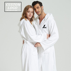 <span class=keywords><strong>Accappatoio</strong></span> Bianco con Cappuccio in <span class=keywords><strong>Cotone</strong></span> <span class=keywords><strong>100</strong></span>% Terry Unisex per Hotel e Spa, Accappatoi Personalizzati con Logo per Hotel - Product Image 3