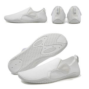 Unisex nuoto in Neoprene acqua antiscivolo fiume <span class=keywords><strong>mare</strong></span> immersioni Sneakers a piedi nudi all'aperto spiaggia a monte Aqua scarpe per uomo <span class=keywords><strong>donna</strong></span> estate - Product Image 4