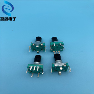 Codificador Rotatorio H EC11-15 con Perilla de Plástico Moleteada, Sin Interruptor, 5 Pines Terminales - Product Image 3