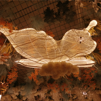 E060Wholesale Lustre papillon volant géant au plafond suspendu Décoration de mariage/événement/centre commercial Lumière LED Ornement Arrangement