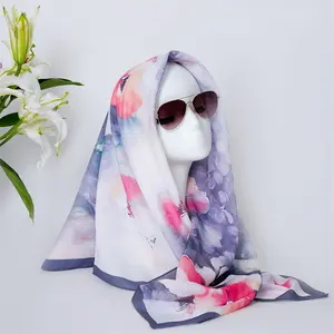 Factory Discounts 45*45 Inches Matte Stin Silk Hijab Malaysia Hot Selling Muslim Hijab Scarf Women Custom Design Scarf