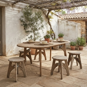 Taburete redondo Abelle, diámetro 40 cm, combina un diseño elegante con una construcción robusta, perfecto para un asiento elegante. - Product Image 4