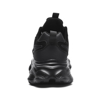Vente en gros Chaussures de marche sportive tendance pour hommes de grande taille Tige en maille respirante Semelle légère en EVA Talons hauts souples à ressort