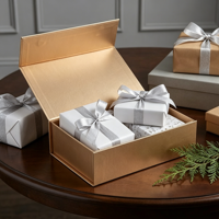 Boîte cadeau pliante de luxe personnalisée en or, boîte d'emballage rigide en papier pliable avec fermeture magnétique pour vêtements et cosmétiques