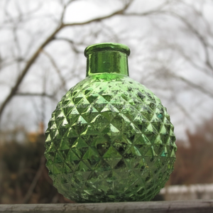 Vase en verre mercure, vase miniature rond en verre mercure vert moucheté - Product Image 1