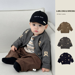 Ensemble de vêtements coréens pour enfants, collection garçons 2026, nouvelle mode automne, <span class=keywords><strong>cardigan</strong></span> tricoté brodé ours dessin animé, hiver élégant et mignon - Product Image 1