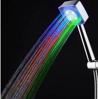 Pommeau de douche à haute pression turbo à changement de couleur à led