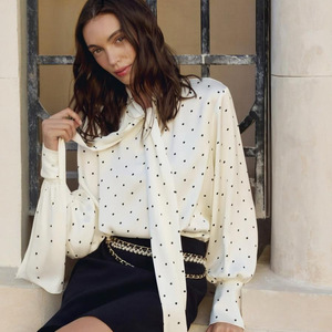Chemise élégante à pois pour femmes, en satin, manches longues, col à nouer, tenue de bureau, coupe ajustée - Product Image 3