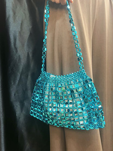 卸売 新品 手織り PVC ビーズ ショルダーバッグ ロングチェーン クロスボディ ミニバッグ シャイニーデザイン パーティー イブニングバッグ 2026 - Product Image 3