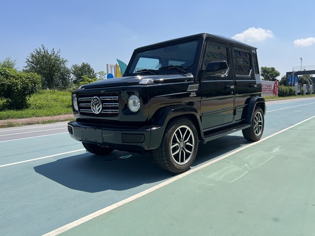 Factory Direct G-Wagon Design 5 Seats 4 Wheels Low Speed Electric Car for Adult Passengers New Energy Vehicle