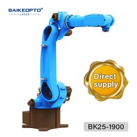 Chargement de grue déchargeant le bras de robot articulé oblique de moulage par injection à grande vitesse manipulant des manipulateurs robotiques