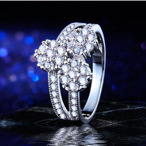 Anello Minimalista da Donna, Lucido e Moderno in Stile Coreano, Elegante Gioiello Regolabile in Lega, Regalo per il Compleanno di Lei - Product Image 3