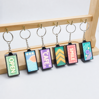 Porte-clés lumineux LED personnalisé en forme de dessin animé, étanche, léger, cadeau idéal pour lui, souvenir de fête, ou petit cadeau de Noël