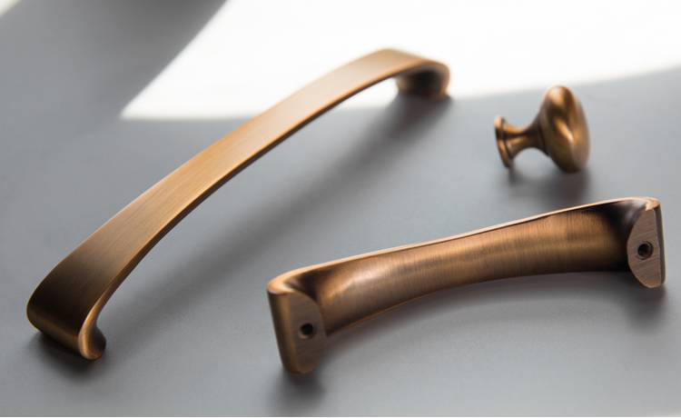 EADER Wonderful line yellow bronze European cabinet handle modern simple design cabinet handle