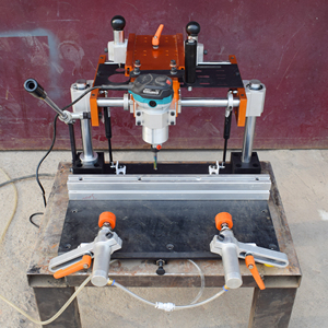Petite fraiseuse manuelle pour la fabrication de portes et fenêtres en aluminium, équipement de fabrication - Product Image 5