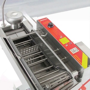 El Donut Maker tiene una gran capacidad para hacer <span class=keywords><strong>donuts</strong></span> grandes y esponjosos - Product Image 4