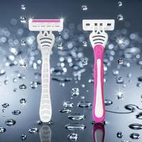 Rasoir portable rouge pour femme à trois lames, rasoir manuel pour l'épilation corporelle