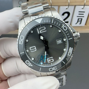 Men's Luxury Dive Watch: Sporty-Style Waterproof Mechanical Watch with Sapphire Crystal — High-<b>End</b> Men's Watch - Product Image 3