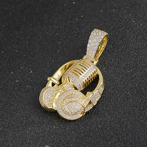 Collier Hip Hop pour Homme avec Microphone et Casque en Zircon Cubique, Accessoires de Musique Rock Entièrement Sertis de Zircons, Pendentif Bijou Iced Out - Product Image 3