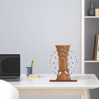 Horloge de bureau circulaire en bois brun au design moderne avec affichage de la lune et des aiguilles, calendrier mécanique multifonction rotatif