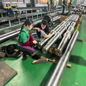 सीएनसी मशीनिंग बड़े शाफ्ट कस्टम फोर्जिंग स्टील ड्राइव लंबे शाफ्ट - Product Image 5