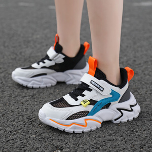 Scarpe da ginnastica estive 2026 da ragazzo, nuovo design <span class=keywords><strong>in</strong></span> mesh traspirante con chiusura a strappo, scarpe casual da uomo con suola morbida, scarpe da corsa per studenti - Product Image 3