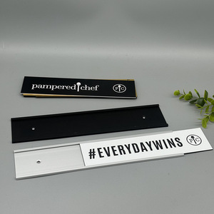 Plaque de nom rectangulaire en aluminium plaqué or, logo gravé, impression numérique, montage mural, plaque de bureau, technique de moulage - Product Image 4