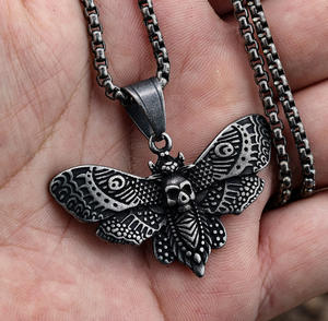 Pendentif pour homme en acier au titane <span class=keywords><strong>de</strong></span> style occidental avec éléments du dieu <span class=keywords><strong>de</strong></span> <span class=keywords><strong>la</strong></span> <span class=keywords><strong>mort</strong></span>, du <span class=keywords><strong>papillon</strong></span> et du crâne | Bijoux <span class=keywords><strong>de</strong></span> mode punk gothique - Product Image 4
