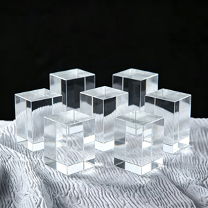 HBL Großhandel Kristall 3D-Block Laser-Kristallgravur Optischer Kristallwürfel für Souvenir-Geschenke Dropshipping - Product Image 1