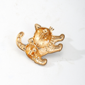 Broches de Gato Adorables al por Mayor para Mujer, Unisex, 5 Colores, con Pedrería, Lindos Animales, Broches Casuales para Fiestas, Regalos para Mujeres y Niños - Product Image 3