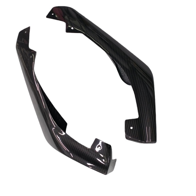 High Quality Dry Carbon Fiber Corner Car Decorations Corner Front Bumper Corner Suitable for Lexus Rc f