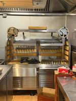 Matériel de restauration pour hôtels et restaurants en acier inoxydable 304, barbecue argentin de style lift, barbecue au charbon de bois Santa Maria