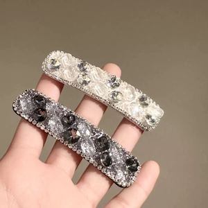 Barrettes latérales scintillantes en strass, élégantes épingles à cheveux en cristal pour femmes et filles, accessoires capillaires raffinés - Product Image 5