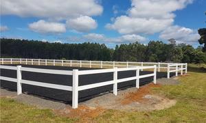 Buenos precios blanco 2 carril poste de carreras sin mantenimiento paddock plástico vinilo PVC paneles de valla de caballo - Product Image 3