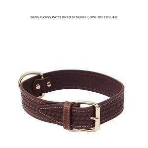 Collier de luxe en cuir tanné végétarien écologique pour animaux de compagnie Collier de chien occidental usiné avec motif animal gravé et fonction rembourrée - Product Image 4