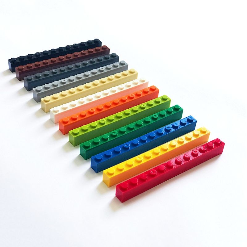 มีสีสัน