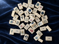 Ensemble de Mahjong Américain Premium 160 Tuiles, Tuiles en Ivoire Finies à la Main, Motifs Lune, Lapin, Joker, Vents Floraux, pour la Maison, les Clubs et les Cadeaux