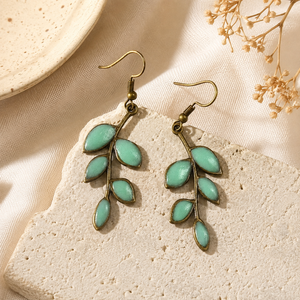Orecchini Boho Verde Menta a Forma di Foglia Luminosi al Buio, Gioielli di Moda per Donne - Product Image 3