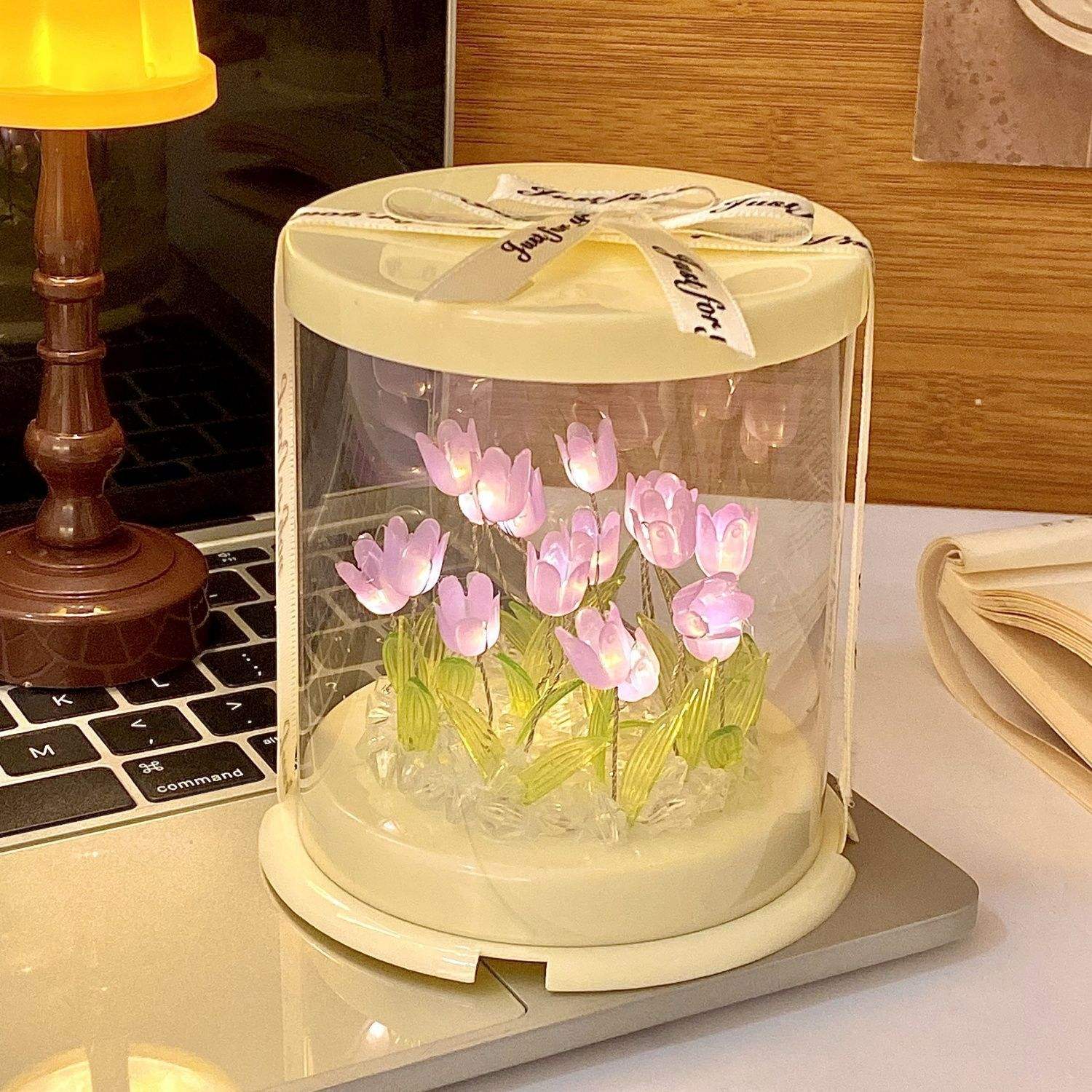 19 pétales de gelée violette + boîte à gâteau