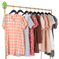 Sommer-Großhandel Damen-Freizeitkleidung vom Hersteller Günstige Second-Hand-Kleidung in Ballen Kostenlose Gebrauchtkleidung für Frauen