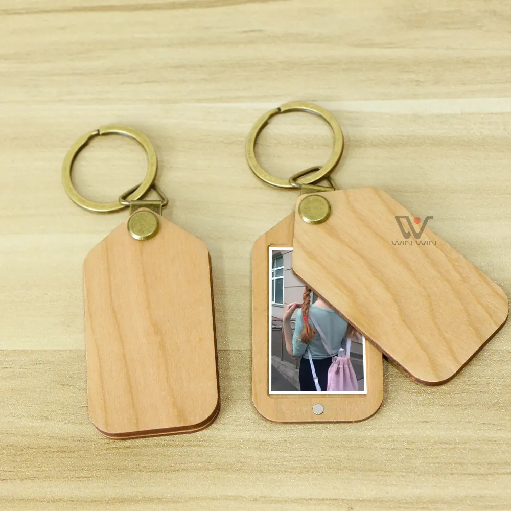 Creative Fashion Flip Wood Leather Keychain With Photo Frame Bag Charm Keyrings For Lovers Gifts