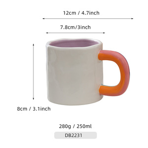 Taza de cerámica hecha a medida con asa de arcoíris, taza de café esculpida a mano para regalo. - Product Image 5