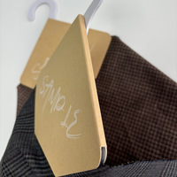Cintre personnalisé en carton pour échantillons de tissu, cintre en papier kraft pour échantillons de tissu