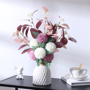 Bouquet de chrysanthèmes et de feuilles d'eucalyptus artificielles Ruilisi, fleurs en soie pour la décoration de la maison, accessoires de mariage, arrangement de vase - Product Image 3