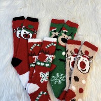 Chaussettes de sport à motif de dessin animé en promotion, lot de 12 paires, chaussettes de Noël rouges et vertes en coton doux mi-mollet pour les fêtes