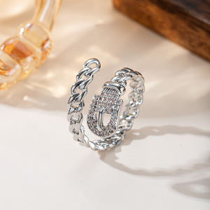 Anillo de Lujo con Cadena y Hebilla de Cinturón, Anillo Abierto con Circonitas Pavé, Ajustable y Apilable, para Mujer, Joyería de Fiesta Hip Hop, Accesorios - Product Image 3