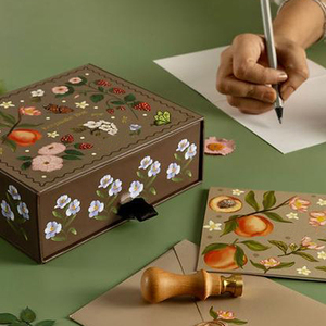 <span class=keywords><strong>Caja</strong></span> <span class=keywords><strong>de</strong></span> Regalo con Cajón Extraíble para Recién Nacidos, Álbum <span class=keywords><strong>de</strong></span> Fotos, Tarjetas y <span class=keywords><strong>Sobres</strong></span> para Guardar Recuerdos - Product Image 3
