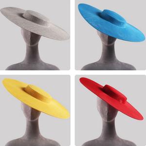 Cappello Percher Vintage Ispirato al Design Rotondo da 19 Pollici - Product Image 6